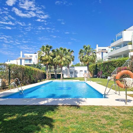 Luxury Ground Floor Apt - 300 M To Cabopino Golf Marbella Eksteriør bilde