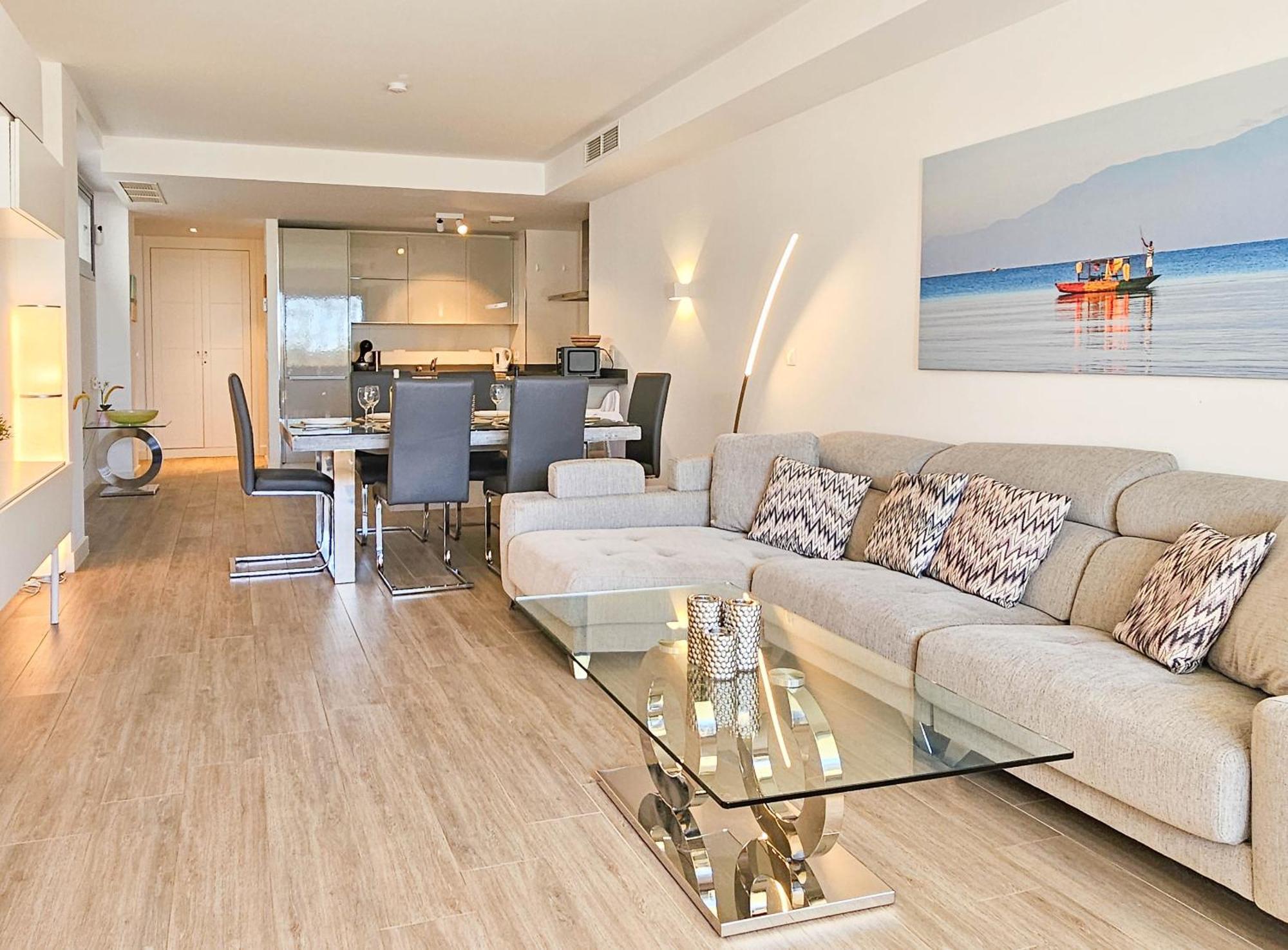 Luxury Ground Floor Apt - 300 M To Cabopino Golf Marbella Eksteriør bilde