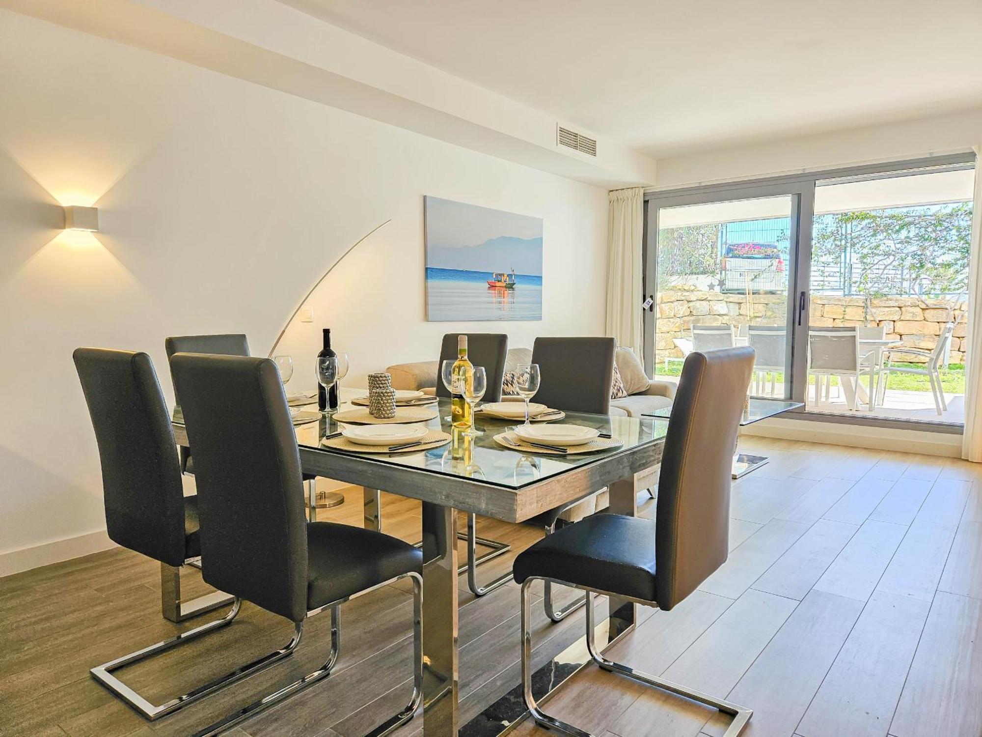 Luxury Ground Floor Apt - 300 M To Cabopino Golf Marbella Eksteriør bilde