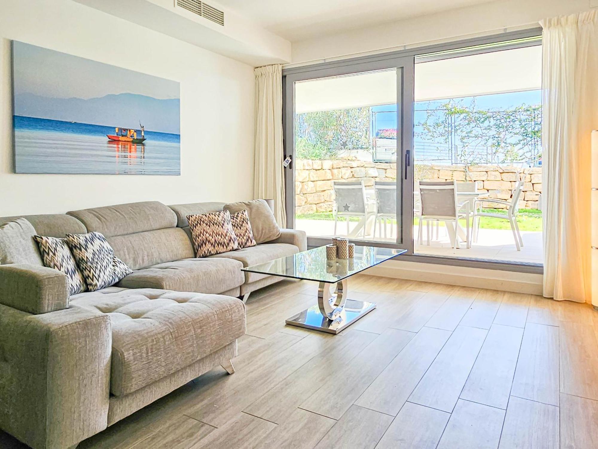 Luxury Ground Floor Apt - 300 M To Cabopino Golf Marbella Eksteriør bilde