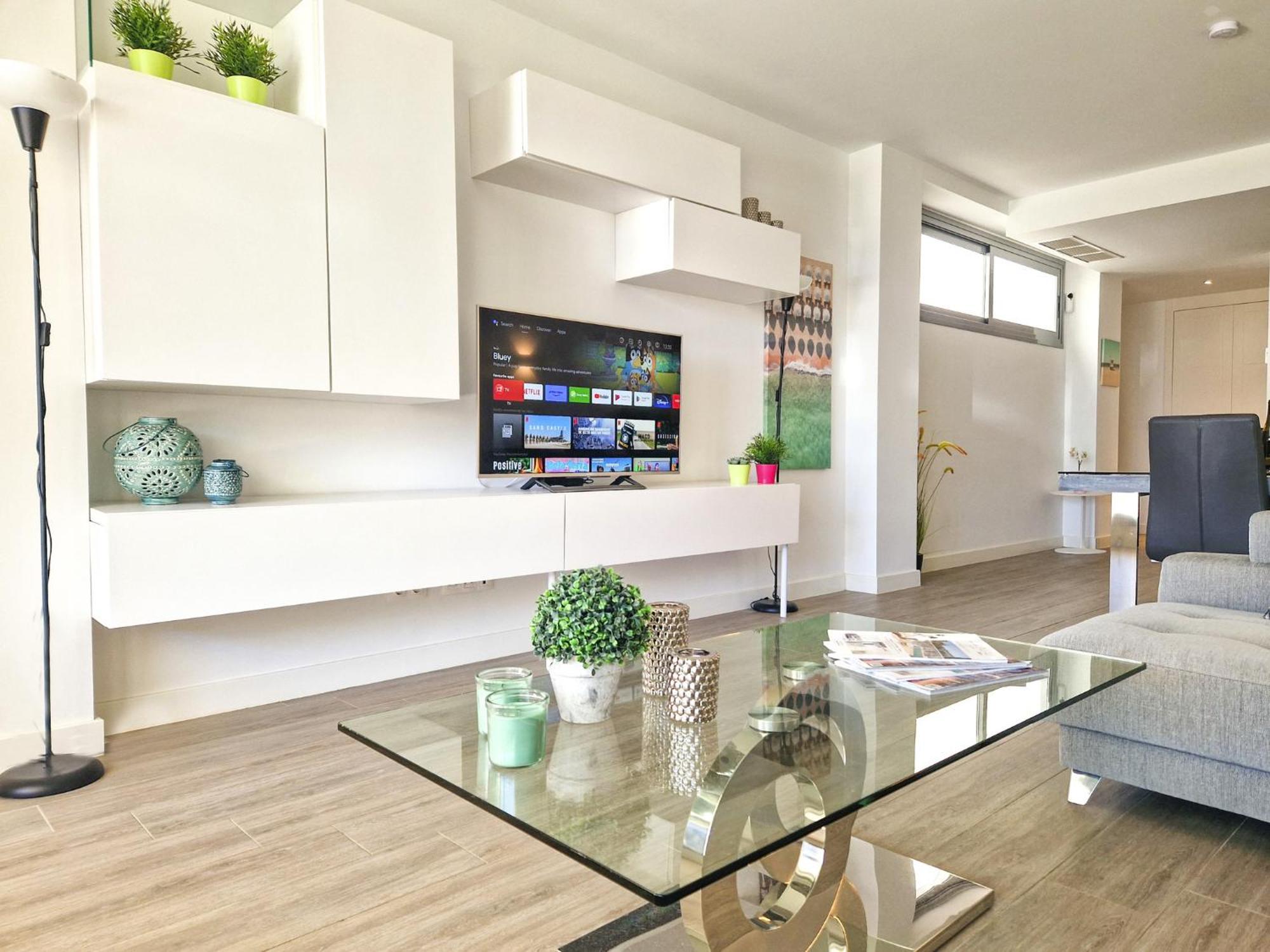 Luxury Ground Floor Apt - 300 M To Cabopino Golf Marbella Eksteriør bilde